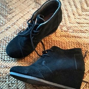 Toms wedge bootie